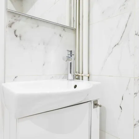 شقة Cosy - 1br 4p - Near Champs-elysees باريس